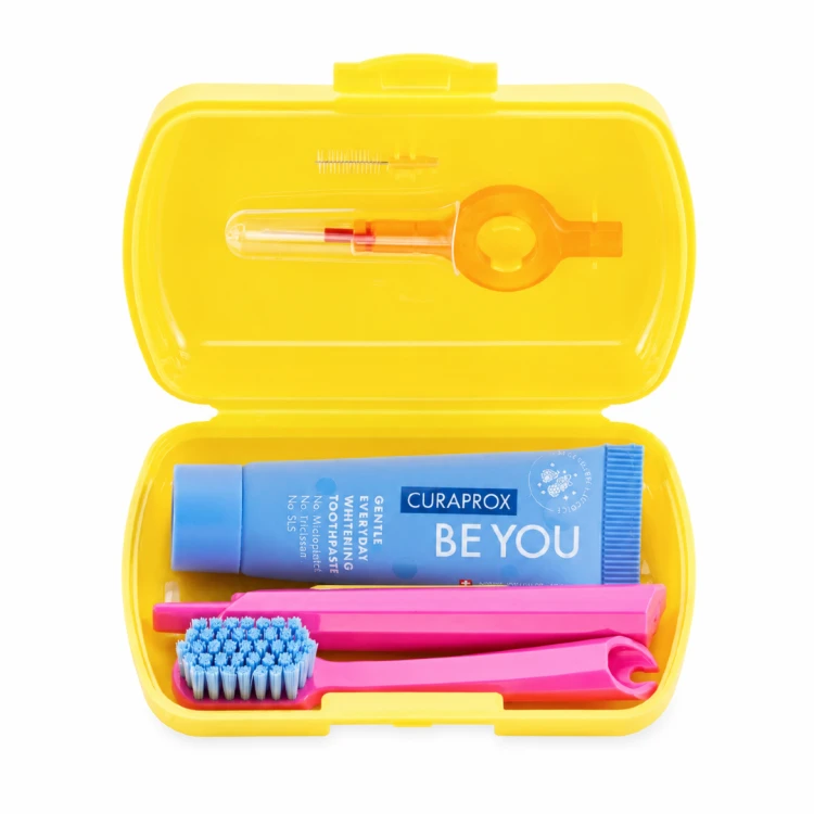 Curaprox Travel Set Żółty - zestaw podróżny